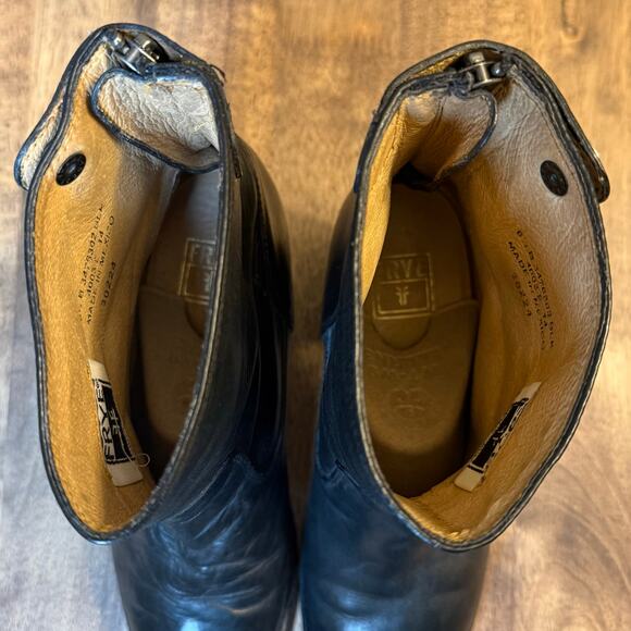 Frye Women’s Jackie Botton Leather Zip-Closure Healed Bootie Boots BLK Size 6.5B - Picture 10 of 13